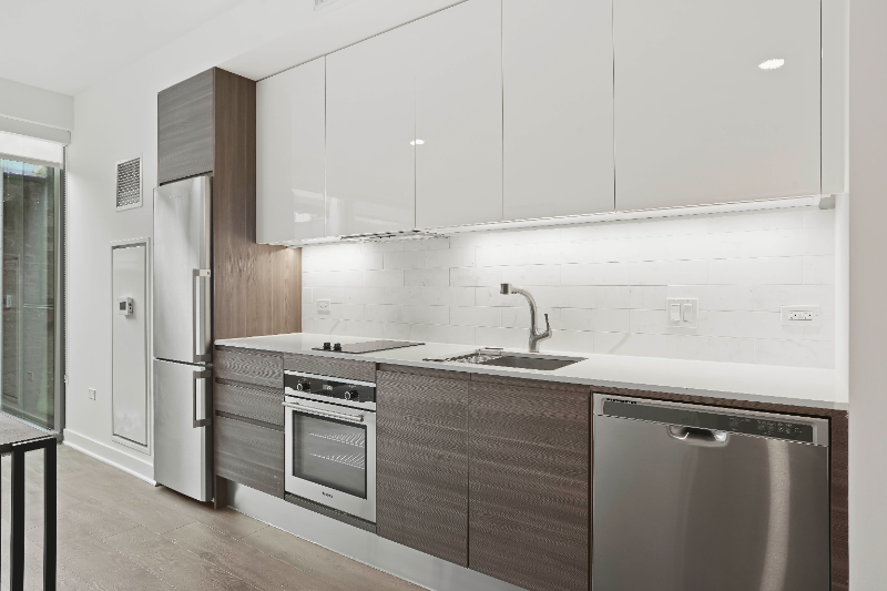 227 West Hubbard Street - Photo 2 of 11