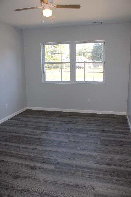 1613 S Green River Rd #1615 - Photo 2 of 8