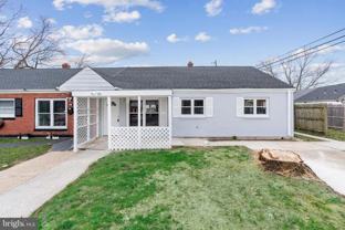 372 Sheridan Dr - Photo 1 of 1