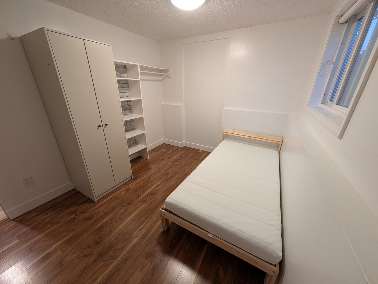 102 Ave & Mary Dr - Photo 5 of 18