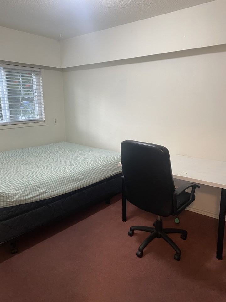 102 Ave & Mary Dr - Photo 6 of 18