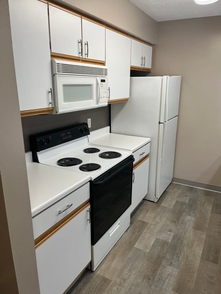 Deer Park Apartments - Photo 3 of 50