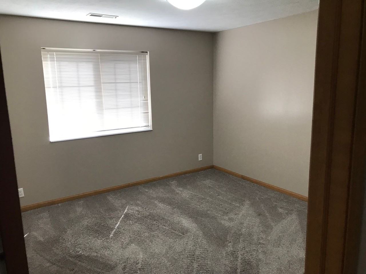 Deer Park Apartments - Photo 7 of 50