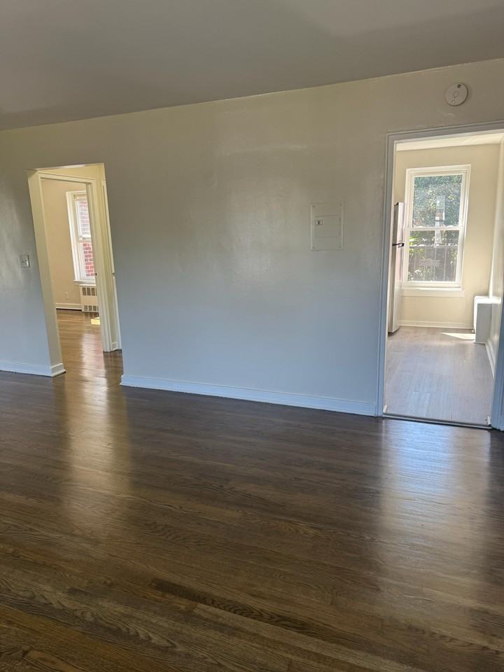 676 Park Avenue - Photo 3 of 7