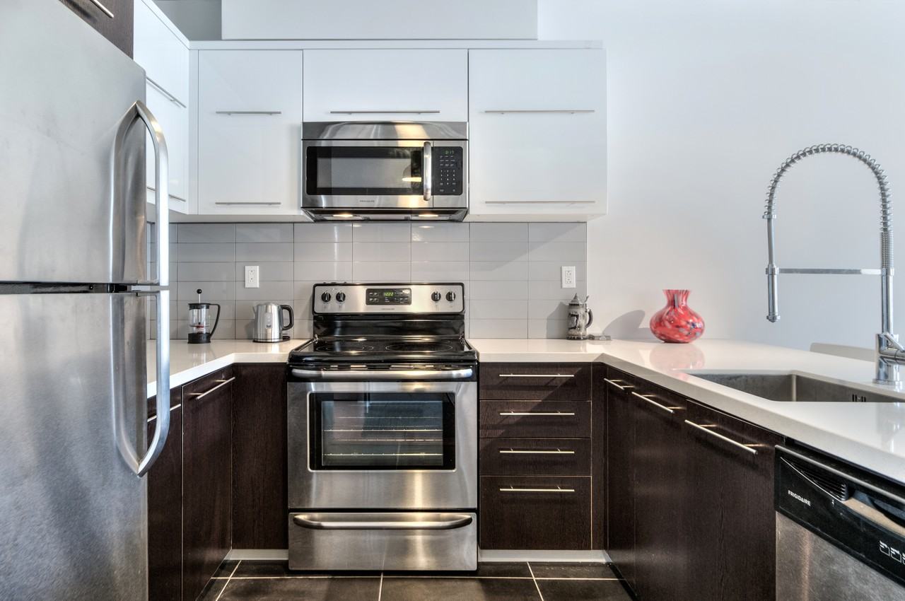 1199 Rue Bishop #706 - Photo 6 of 26