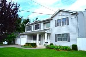 featured image of 338 38th St #NA