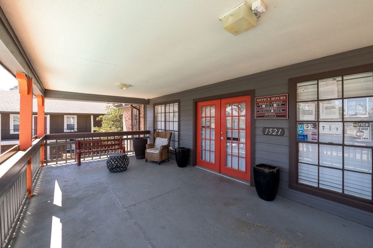 Gia @ Spring Branch - Photo 3 of 50