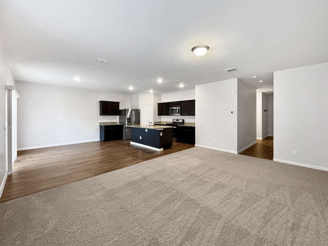 13423 Summer Lgt - Photo 3 of 22