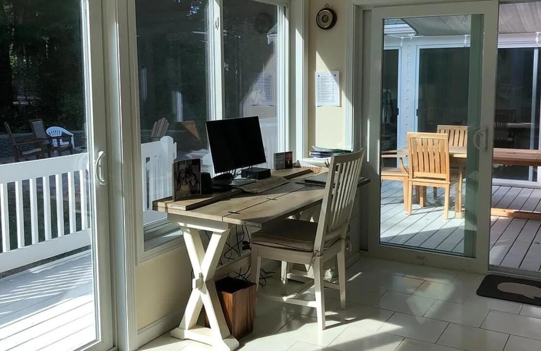 766 Putnam Avenue - Photo 5 of 21