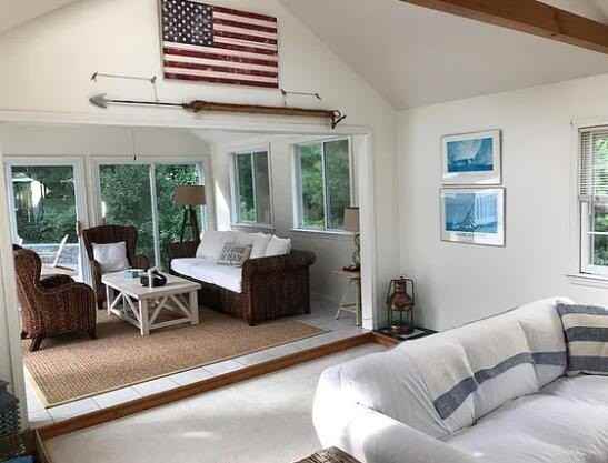 766 Putnam Avenue - Photo 7 of 21