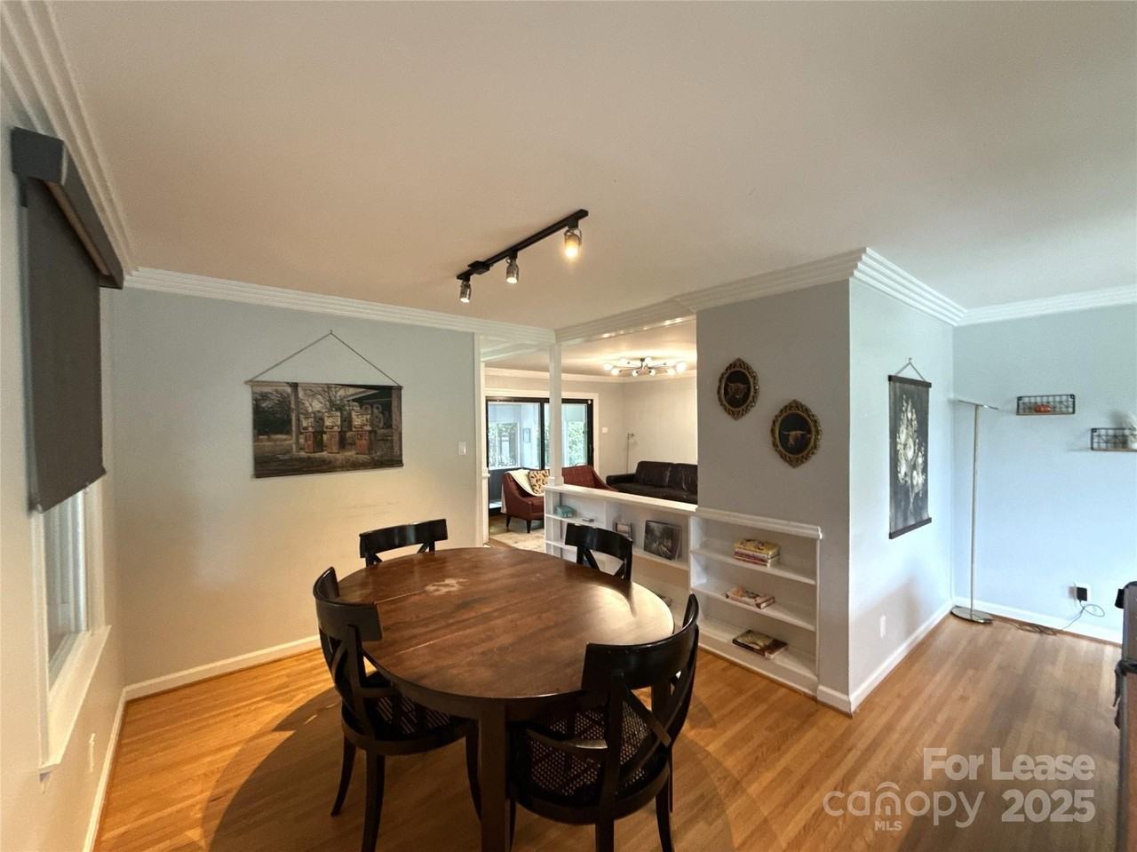 1600 Paddock Circle - Photo 4 of 34