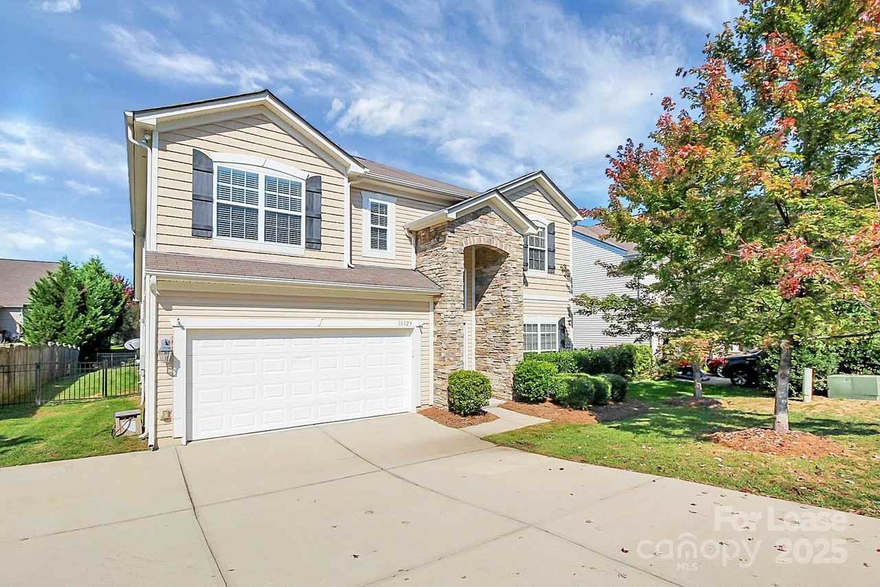 10323 Dominion Village Dr - Photo 2 of 31