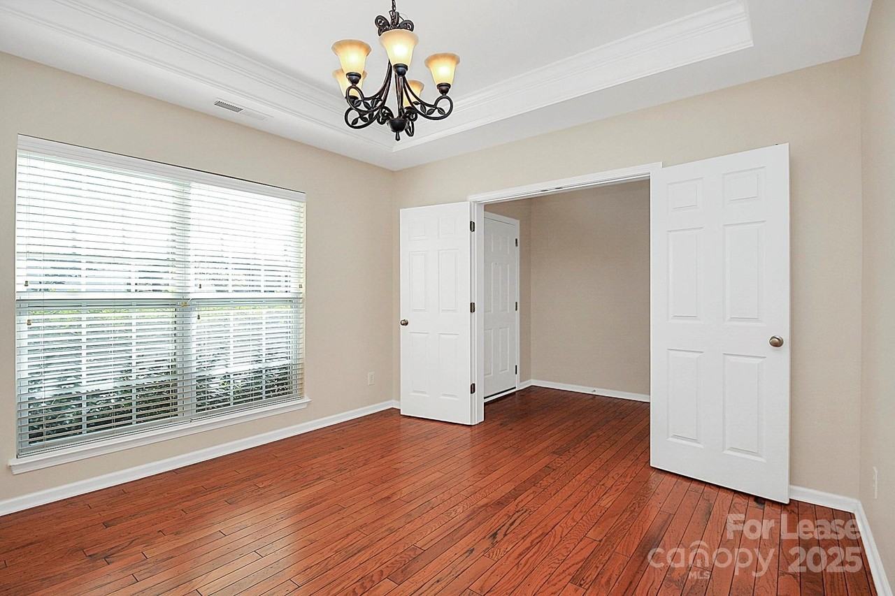 10323 Dominion Village Dr - Photo 6 of 31