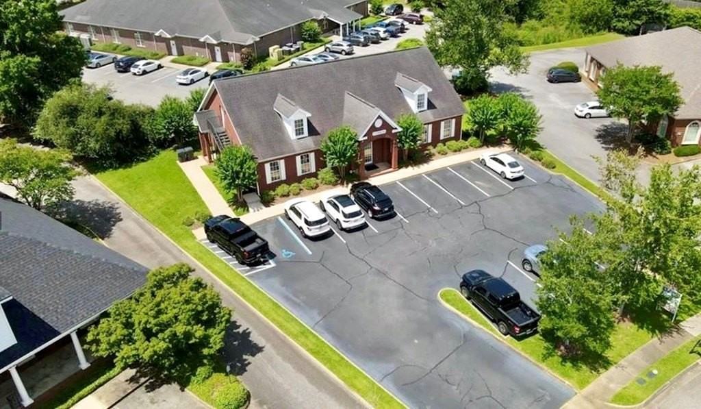 113 Adris Pl - Photo 2 of 15