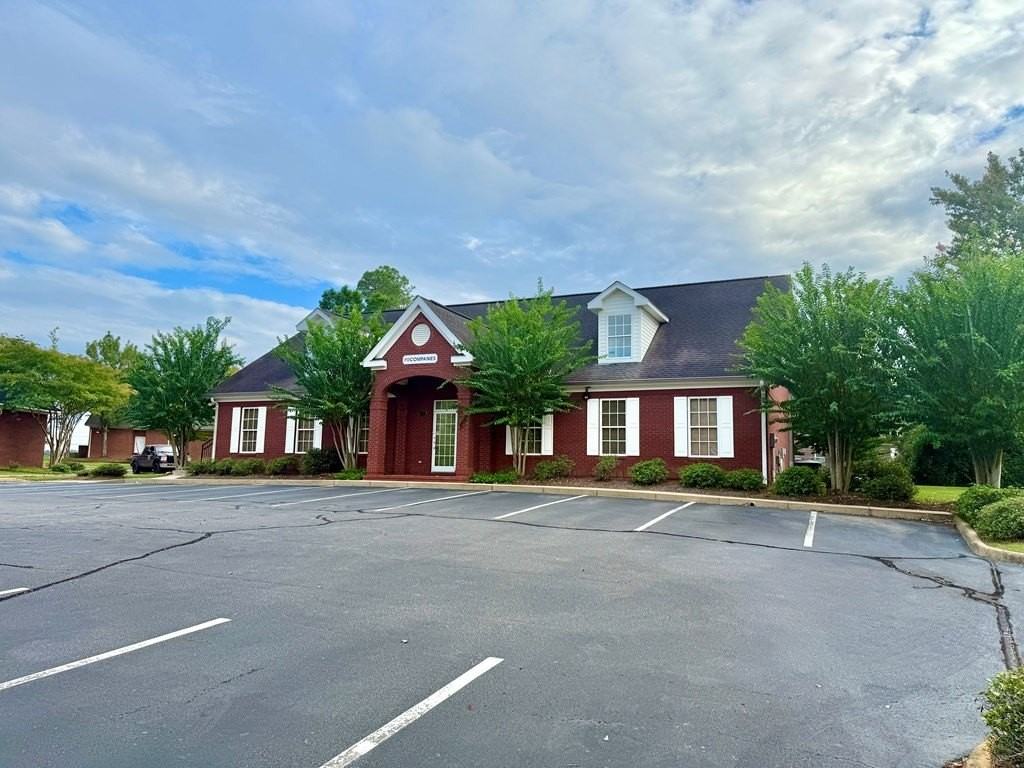 113 Adris Pl - Photo 3 of 15