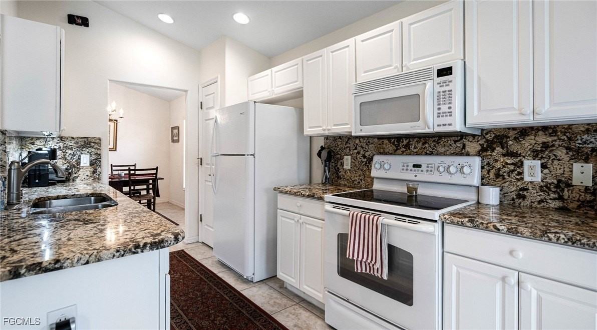 10082 Oakhurst Way - Photo 7 of 30