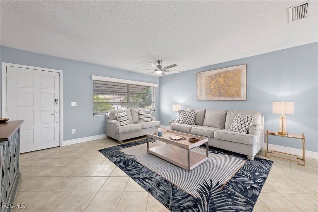 5240 Sw 2nd Pl - Photo 5 of 41