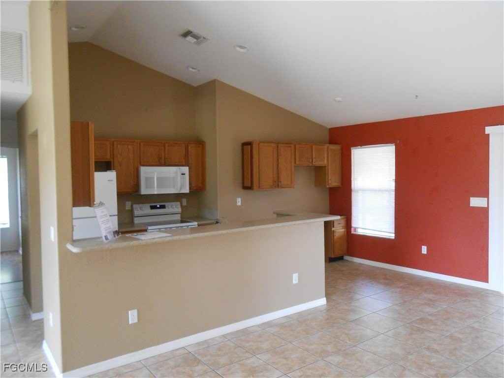 407 Chamonix Ave S - Photo 3 of 22