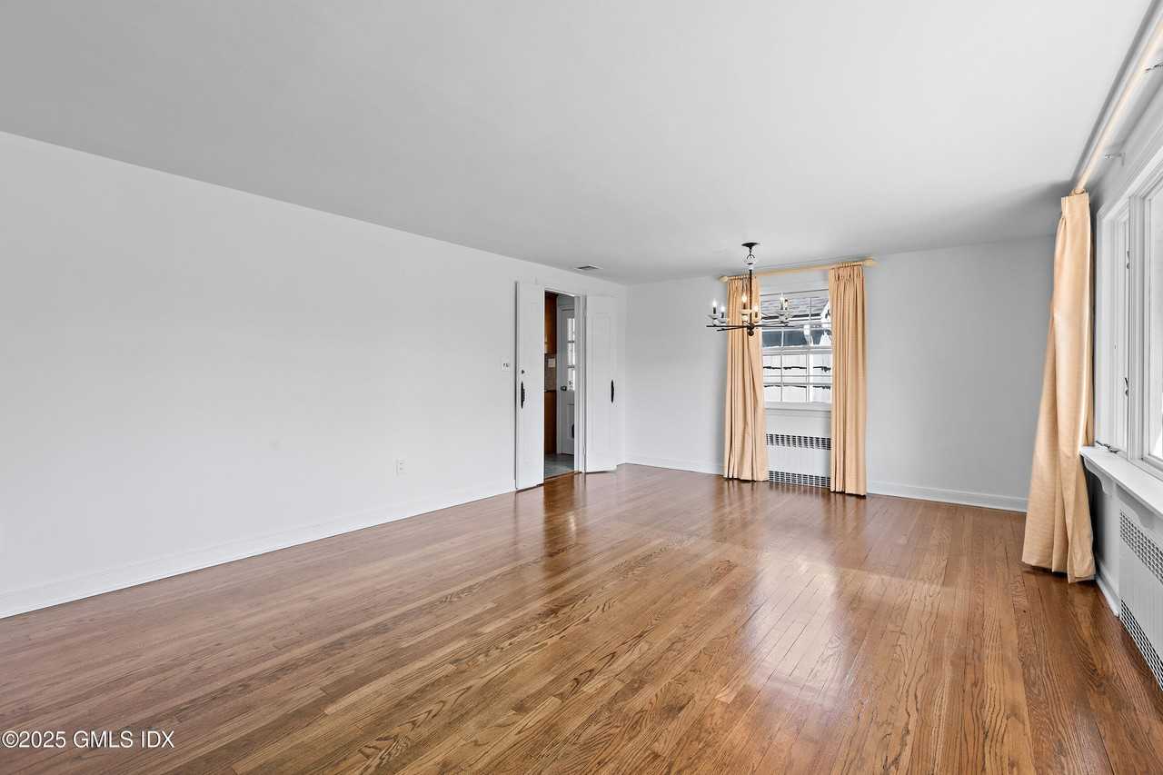 119 Bowman Dr - Photo 5 of 39