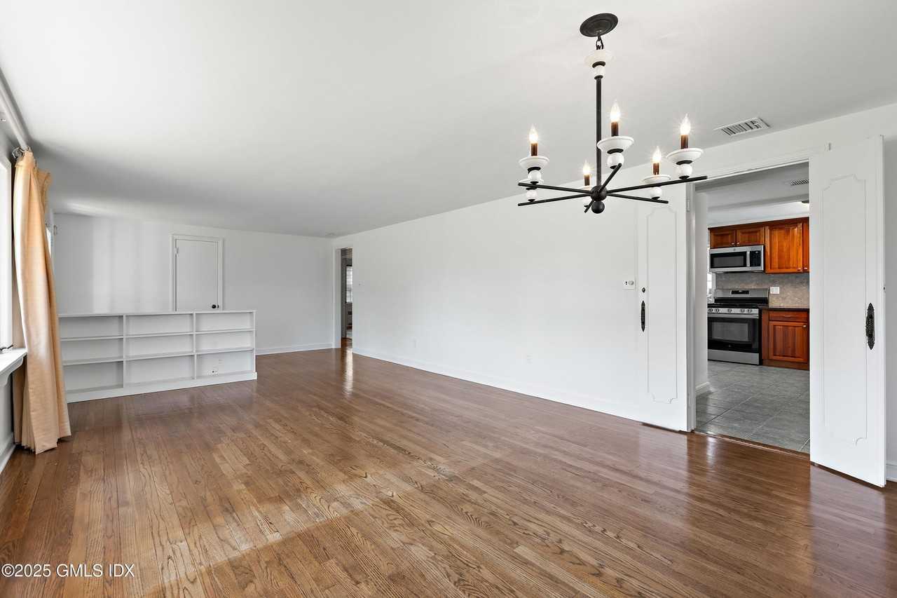 119 Bowman Dr - Photo 7 of 39