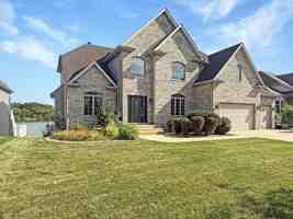 featured image of 443 Hilbrich Dr