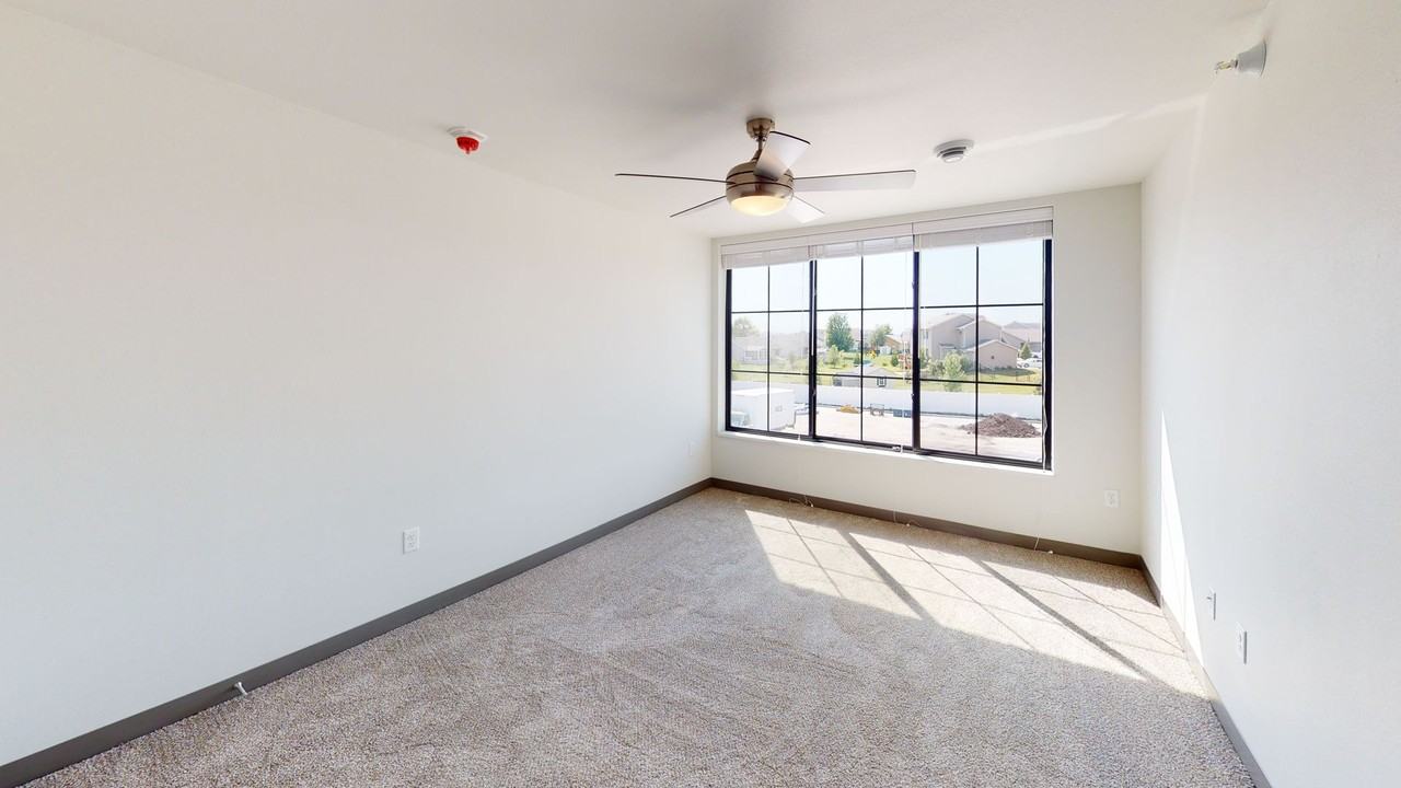 1520 NW Irvinedale Dr - Photo 7 of 22