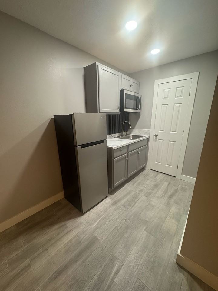 137 Ave SW 8 ST Southwest 8th Street - Photo 2 of 8