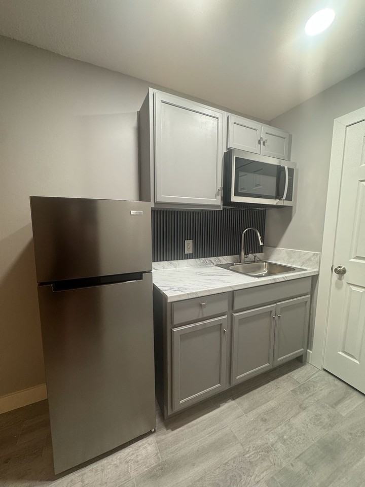 137 Ave SW 8 ST Southwest 8th Street - Photo 4 of 8