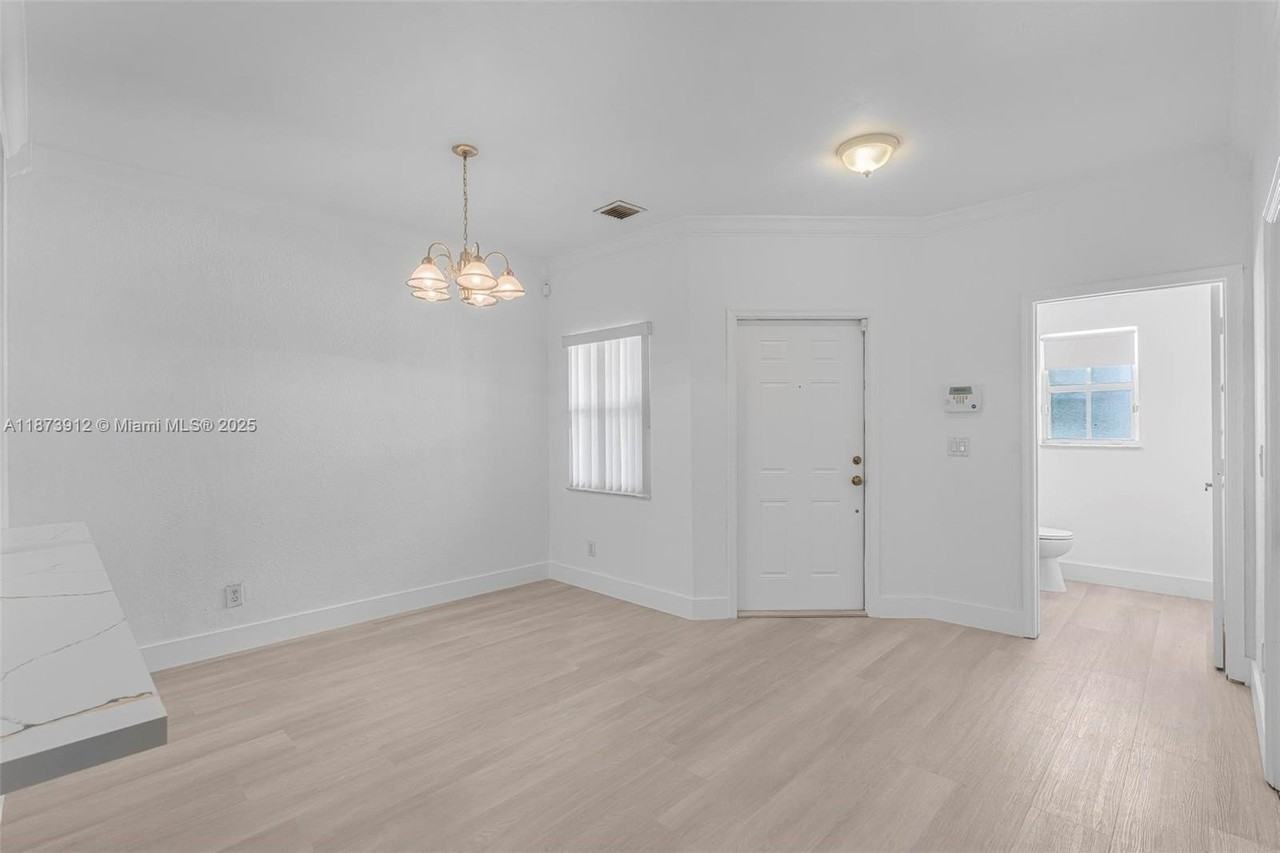 136 Sw 169th Ave #136 - Photo 6 of 44