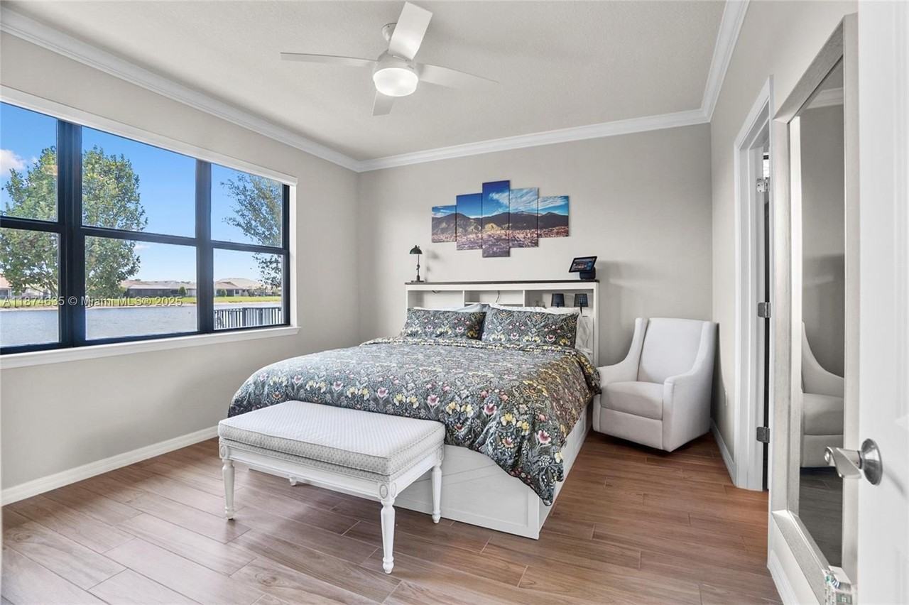 8262 Cinch Way - Photo 4 of 50