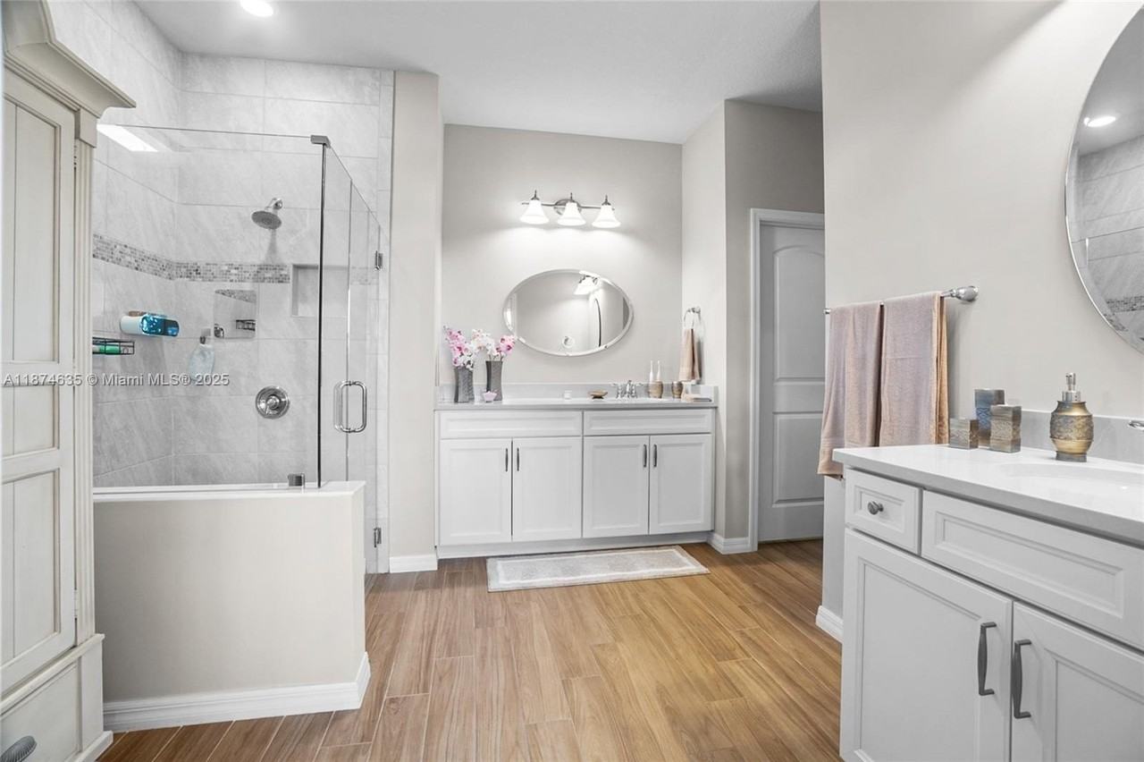 8262 Cinch Way - Photo 6 of 50