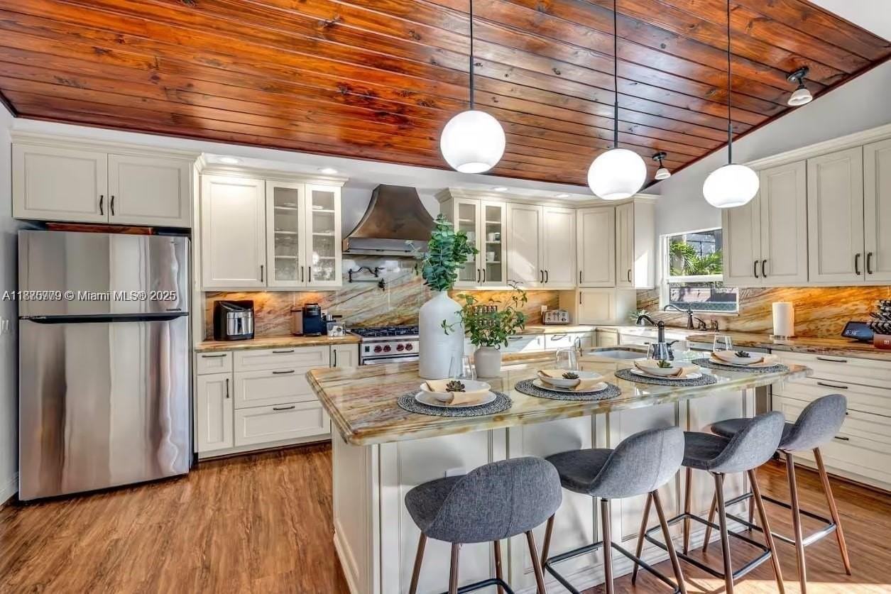 110 Se 11th Ave - Photo 7 of 38