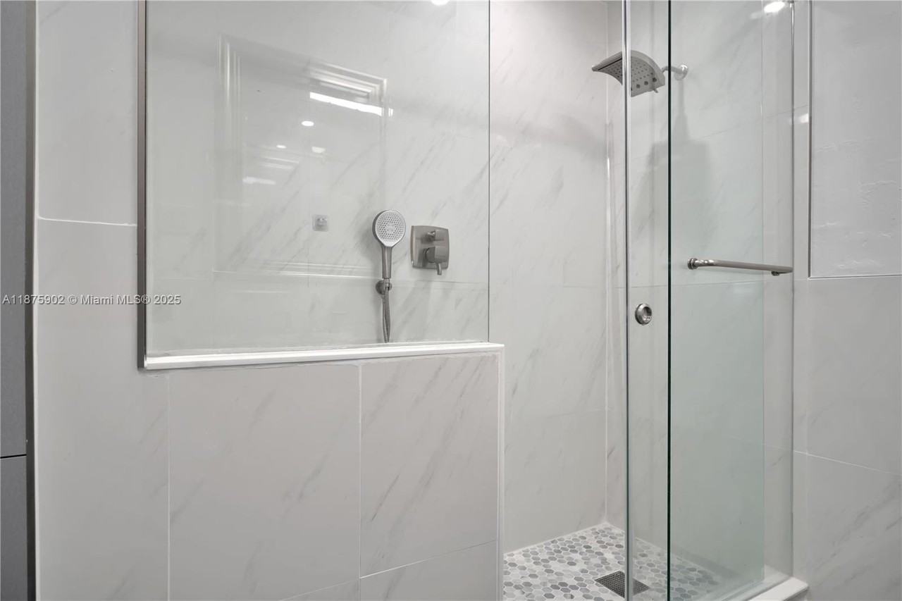 17144 Sw 112th Ct - Photo 7 of 25