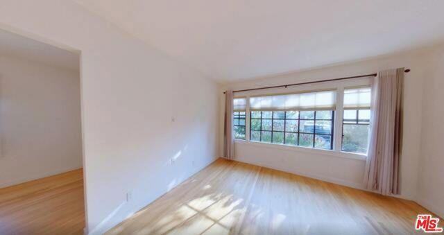 7800 Dunbarton Ave - Photo 6 of 8