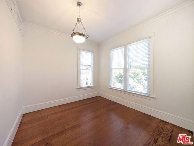 222 Bicknell Ave - Photo 3 of 8
