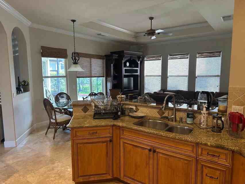 860 Sw Grand Reserves Blvd - Photo 7 of 8