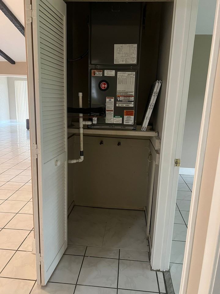 8626 Sw 114th Pl - Photo 2 of 6