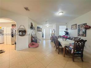 10828 Nw 85th Ter - Photo 2 of 8