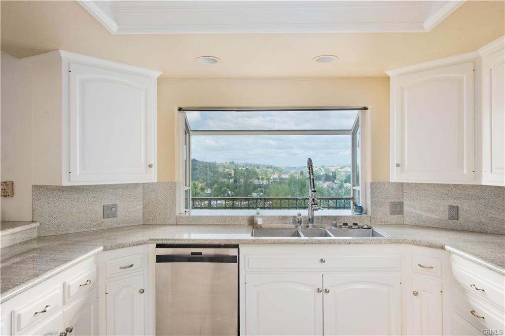 4389 San Blas Ave - Photo 2 of 8