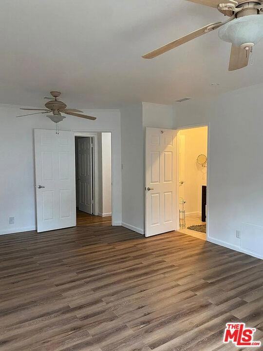 17429 Burbank Blvd - Photo 4 of 7