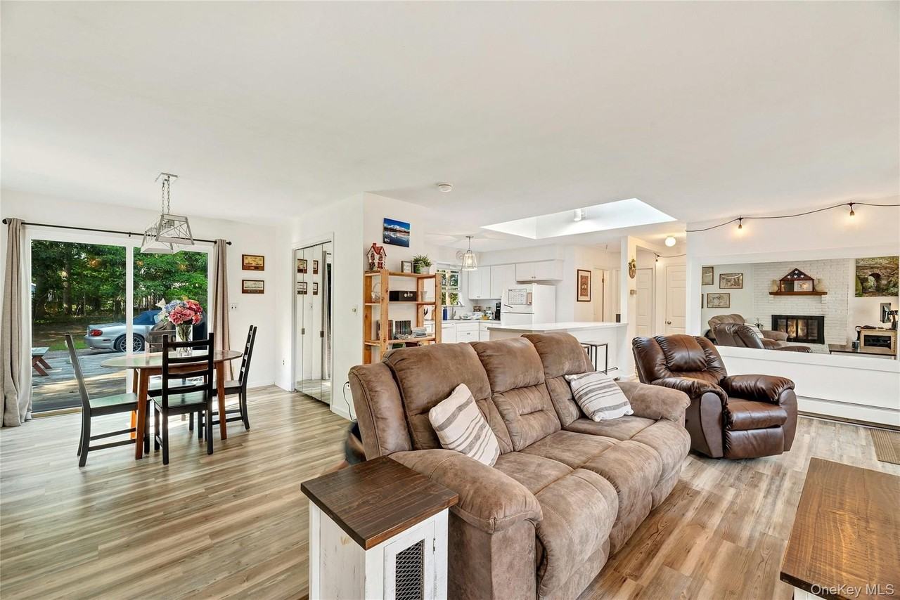 2 Fairview St - Photo 4 of 22