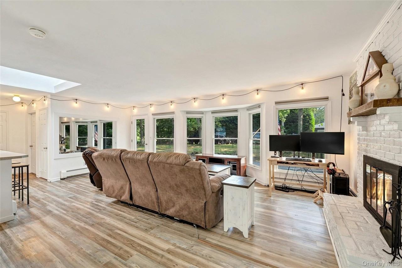 2 Fairview St - Photo 5 of 22