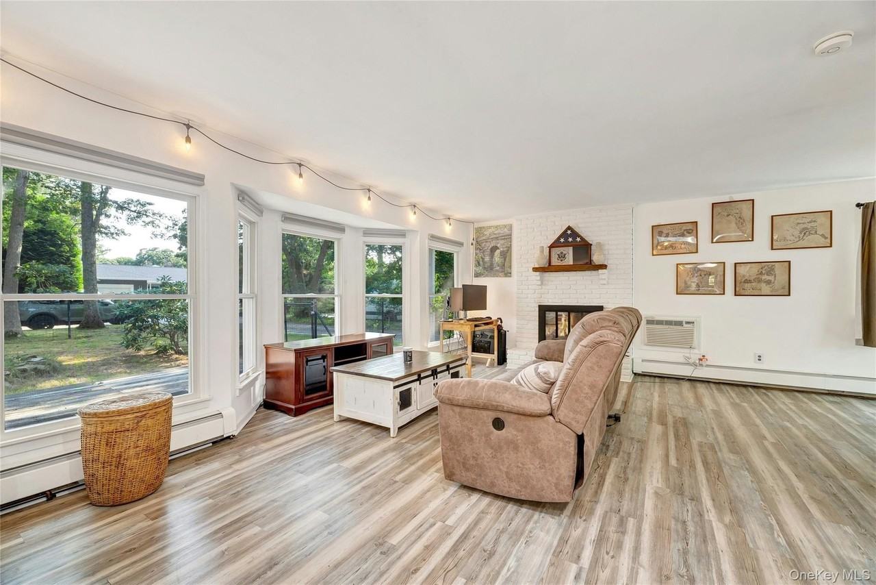 2 Fairview St - Photo 6 of 22