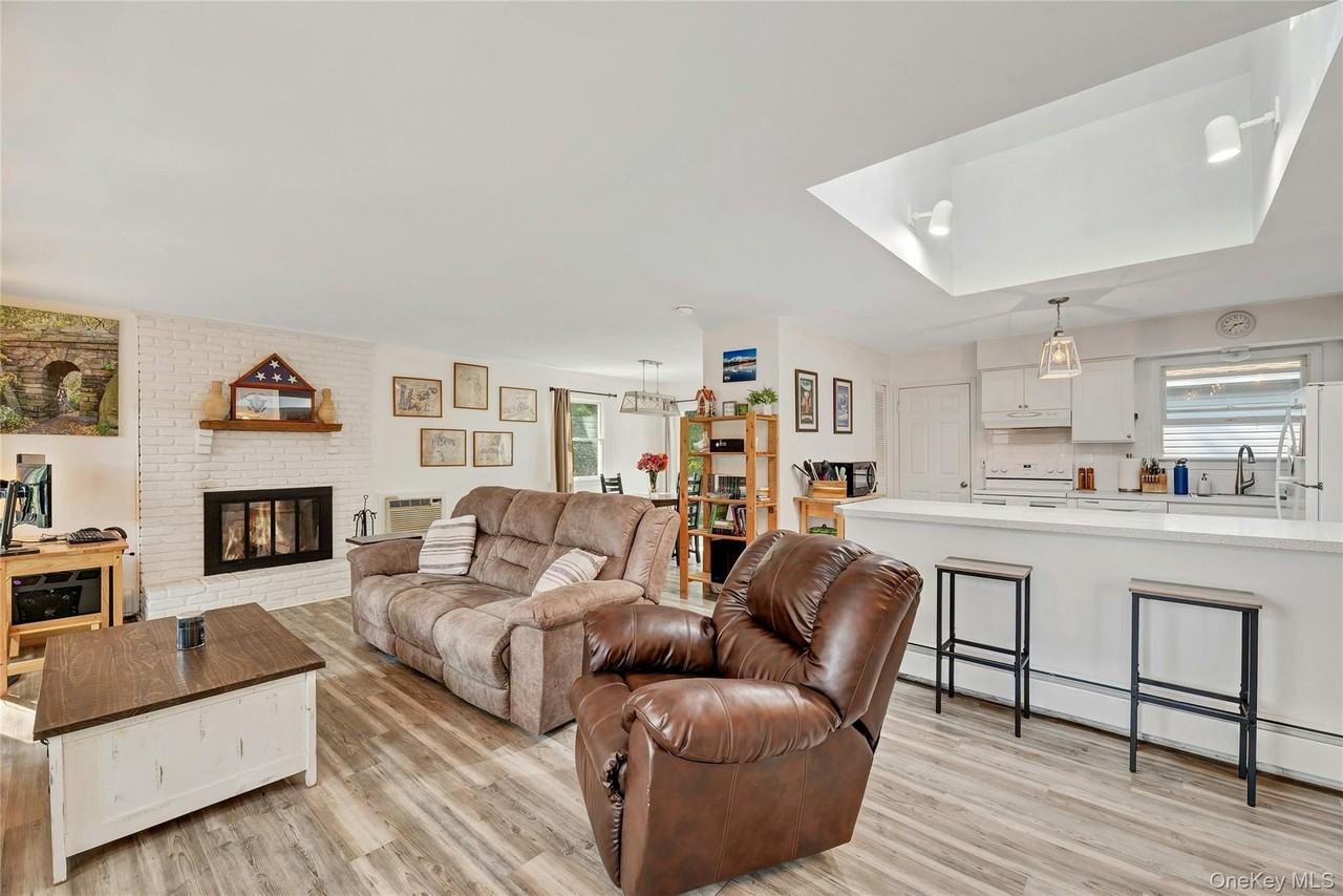 2 Fairview St - Photo 7 of 22