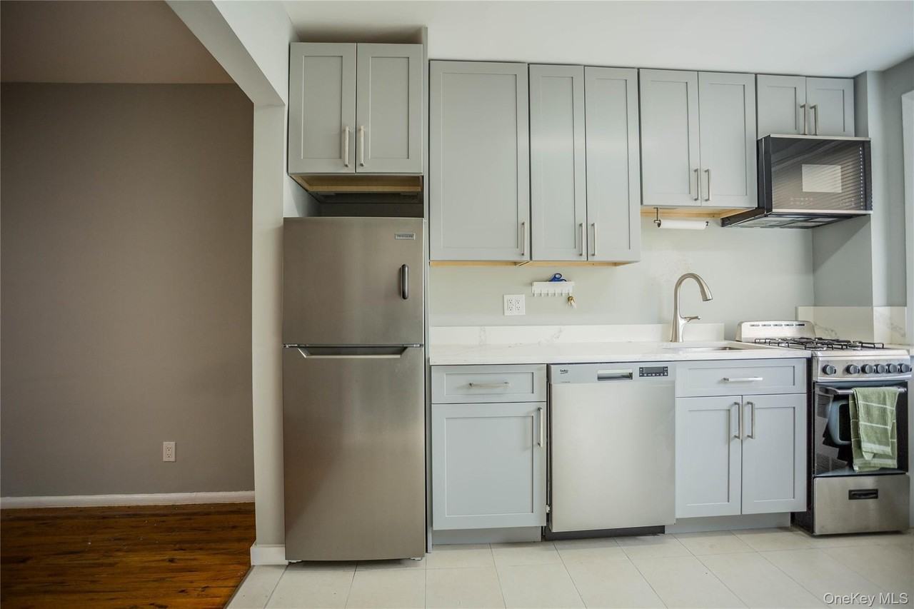 470 E Broadway #C2 - Photo 6 of 17