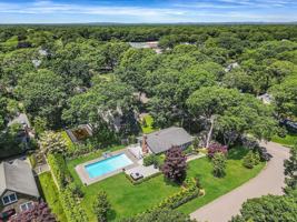 featured image of 3 Crestview Dr