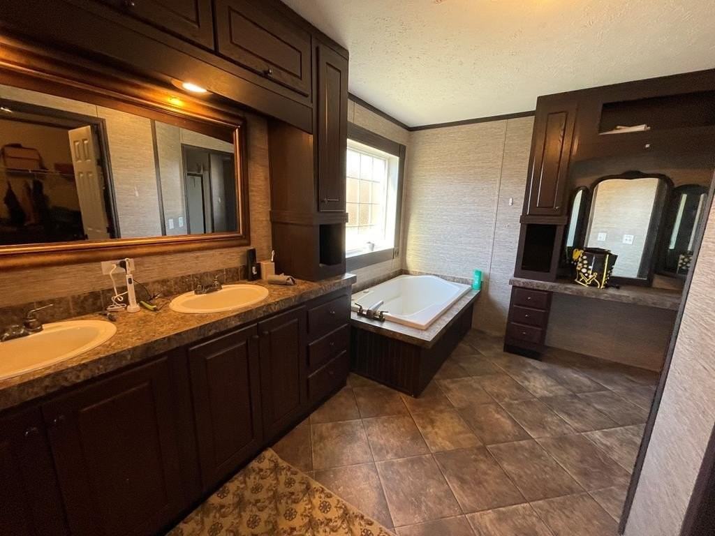 12293 Old Highway 76 - Photo 7 of 39