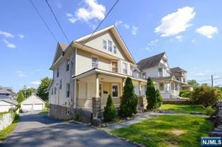 85 Oak St 1st Fl - Photo 1 of 1