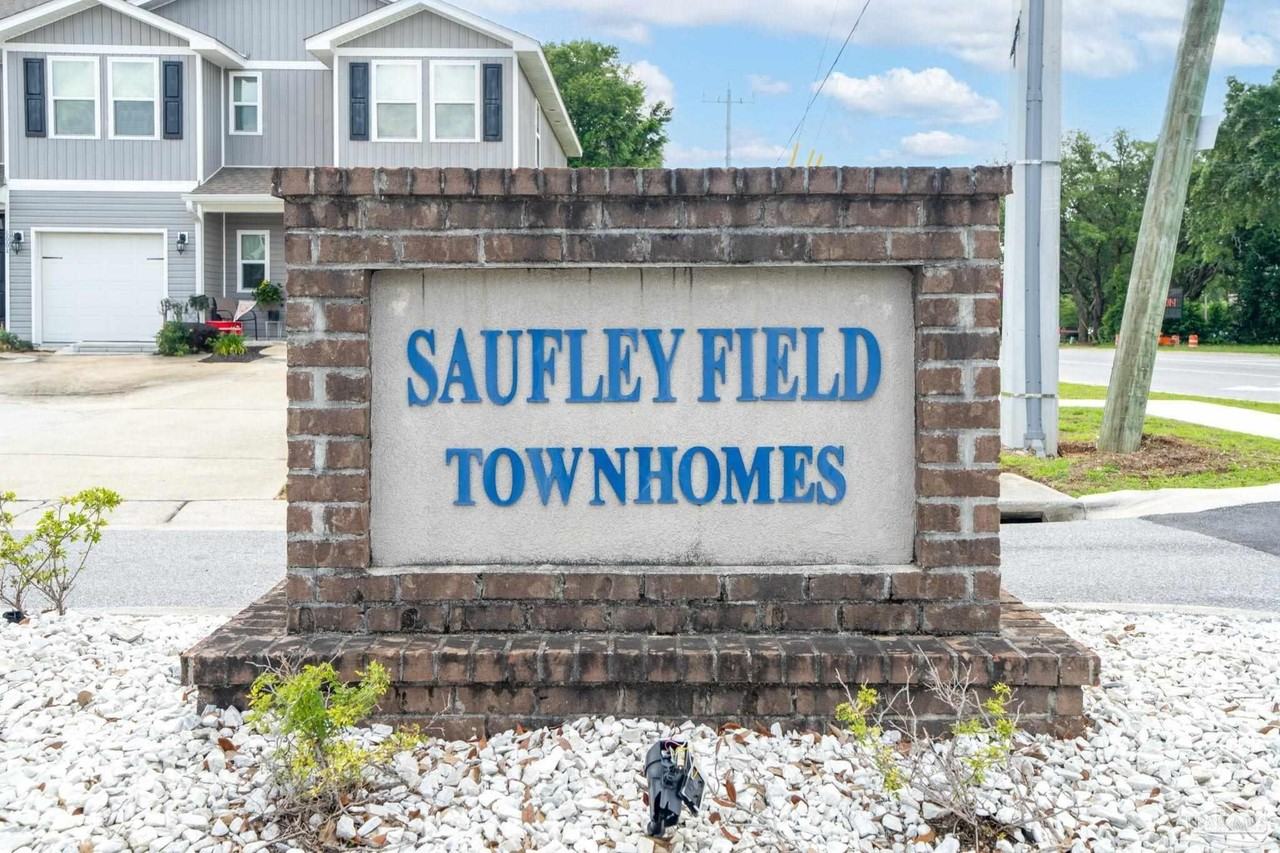 6036 Royal Port Court - Photo 2 of 27