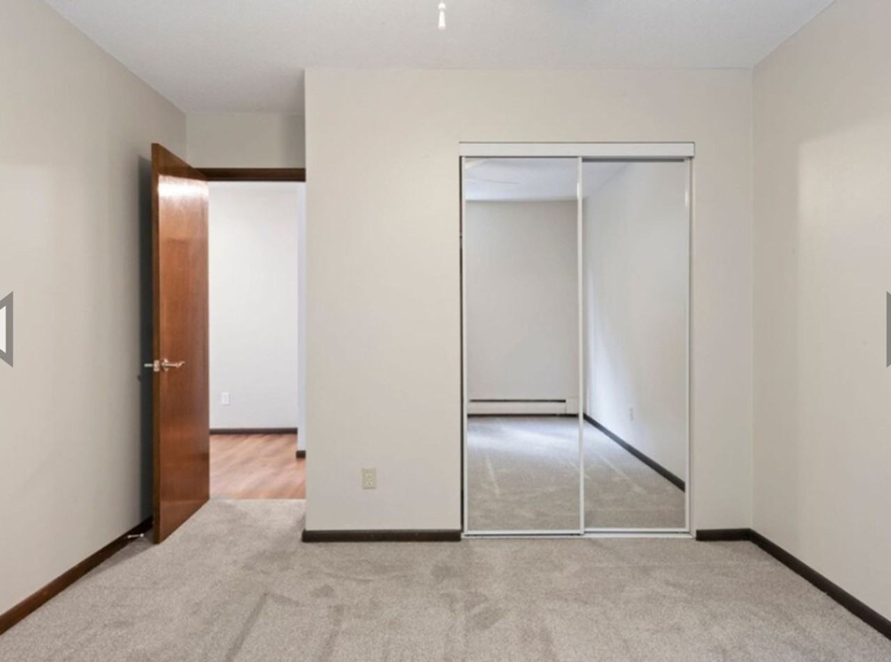 3720 West 32nd Street - Photo 7 of 16